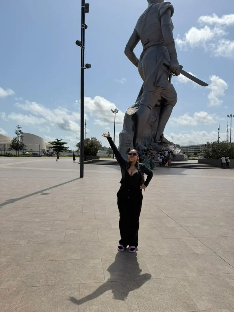 Amazon statue, Cotonou: First stop: Benin